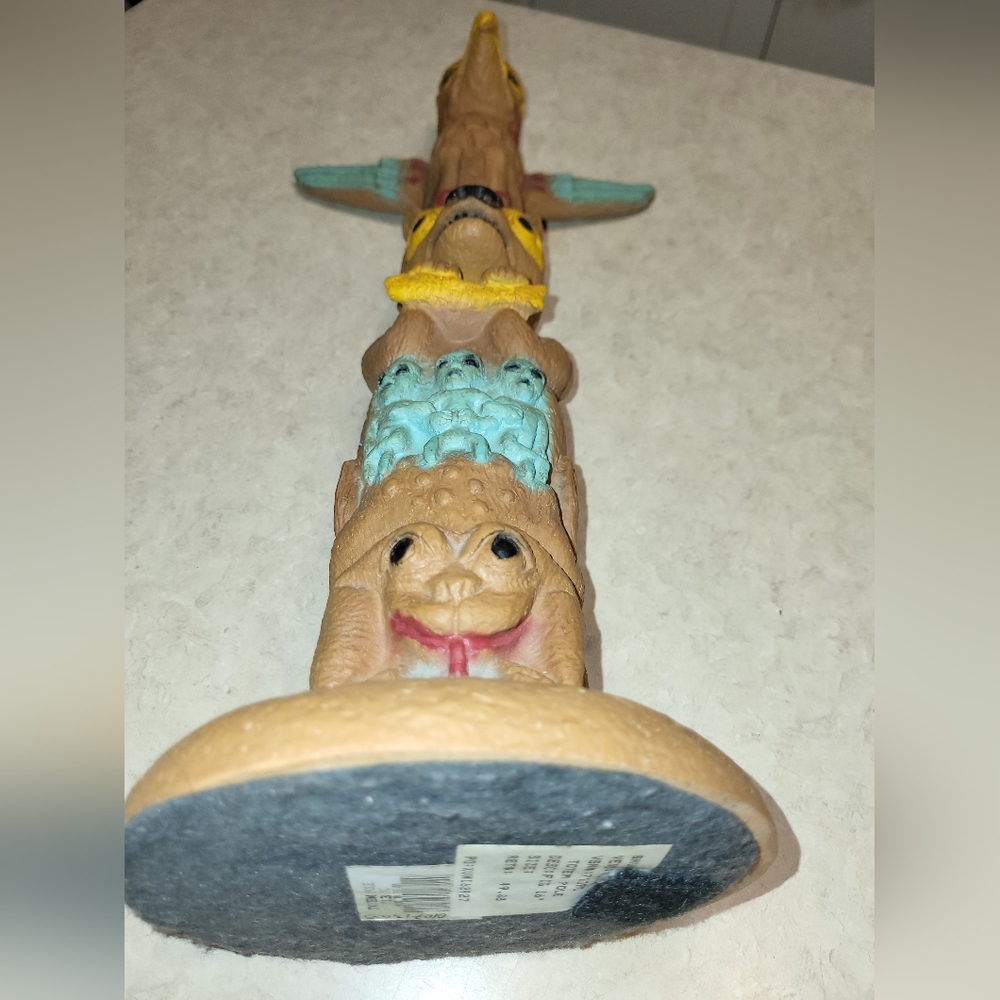 Totem Pole includes traditional native elements and possible little green men!